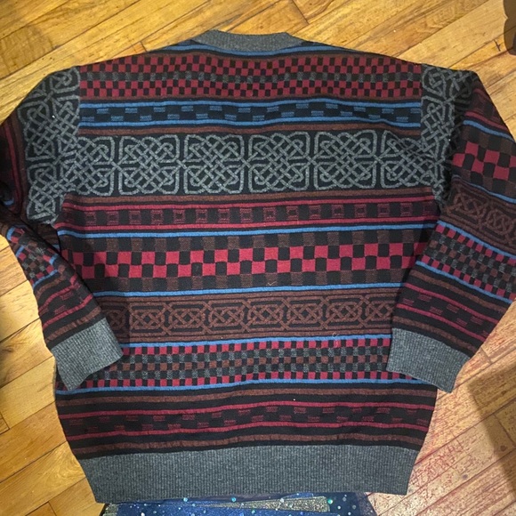 GIVENCHY VTG WOOL Frm ITALY ORIENTAL Sweater RARE - Picture 5 of 11